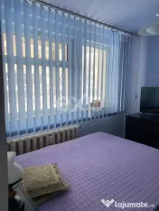 De vânzare apartament 3 camere, parter, zona centrala, Cons 