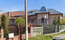Casă solidă, renovată, Brădești (Dolj), 20 km de Craiova — locuit sau afacere