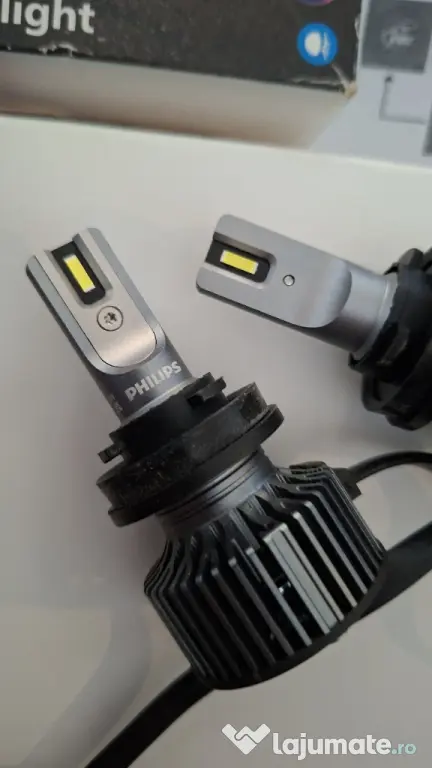 Becuri led H8,H11/H16 Philips Ultinon Pro3022