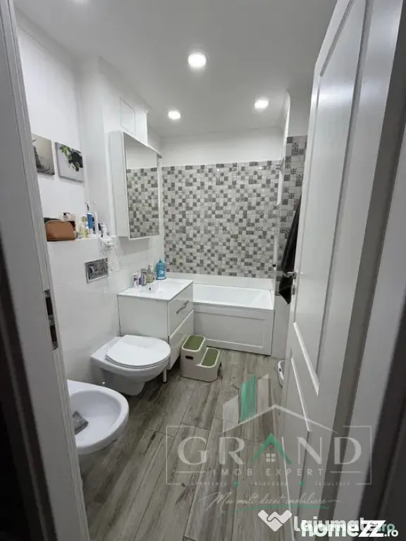 Oportunitate | Apartament 3 Camere | 2 Bai | Pivnita | Gheor