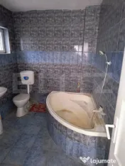 CASA MARE DE VANZARE IN CENTRUL LOCALITATEA CUZDRIOARA