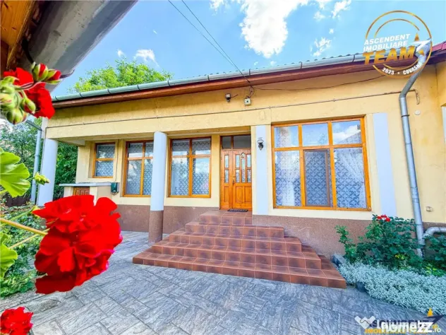 Sfantu Gheorghe Central,9camere,271mp utili,teren 547mp,4 in - Sfantu Gheorghe (Covasna)