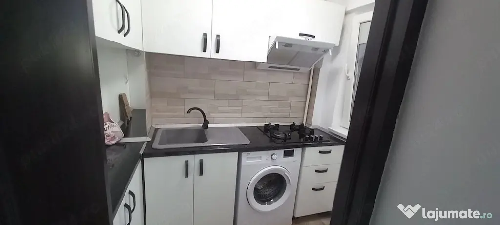 Dristor lidl etaj 3 semidecomandat - Bucuresti (Bucuresti-Ilfov)