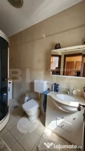 Casă de vânzare în zona centrală a municipiului Târgu M
