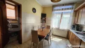 Casă de vânzare în zona centrală a municipiului Târgu M