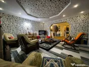 Vila cu etaj si mansarda, teren 7.200 mp, 1.550 mp intrav... 