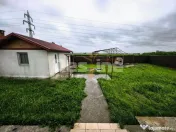 Vila cu etaj si mansarda, teren 7.200 mp, 1.550 mp intrav... 