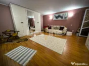 Vila cu etaj si mansarda, teren 7.200 mp, 1.550 mp intrav... 