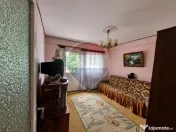 Apartament cu 3 camere de vânzare în zona Pompieri 