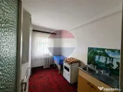 Apartament cu 3 camere de vânzare în zona Pompieri 