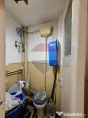 Apartament cu 3 camere de vânzare în zona Pompieri 