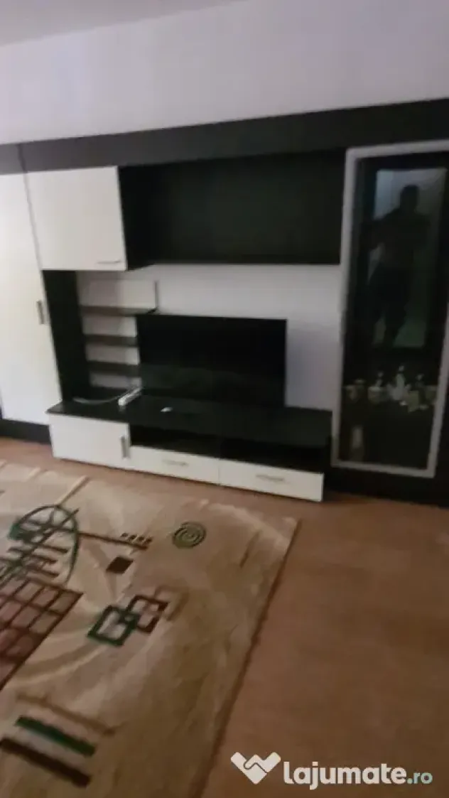Garsonieră cf.1 de închiriat în Ploiești zona Bariera București
