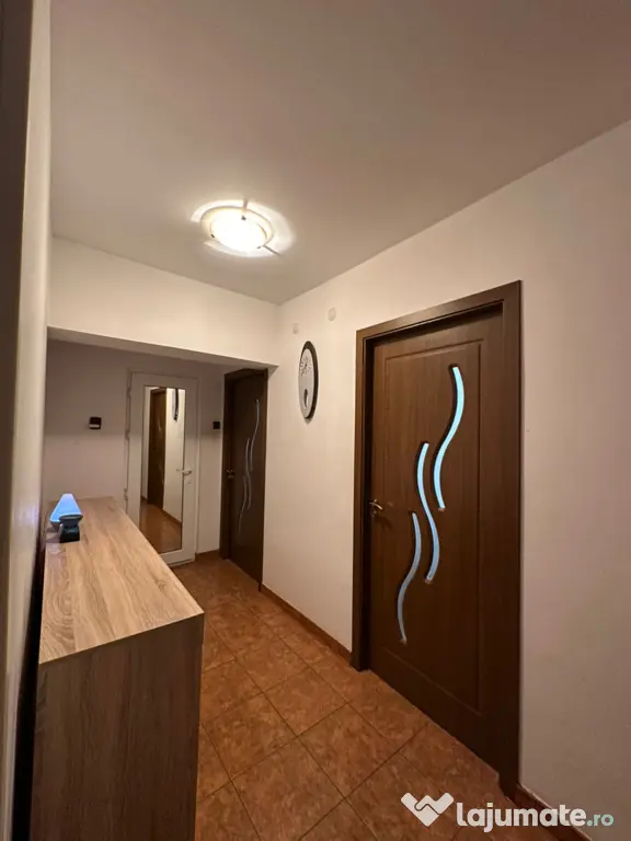 Apartament 3 camere 61 mp-Suceava, mobilat și utilat