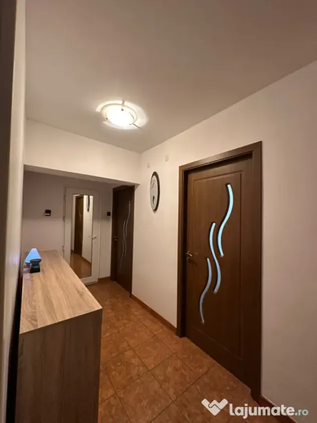 Apartament 3 camere 61 mp-Suceava, mobilat și utilat