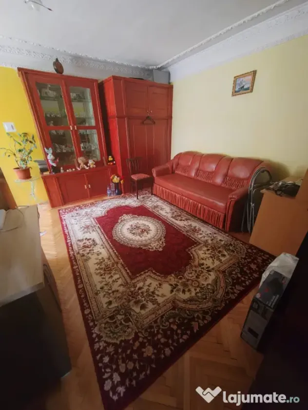 Casa de vânzare