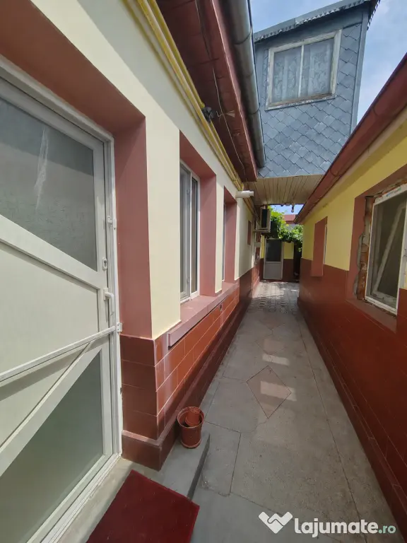 Casa de vânzare