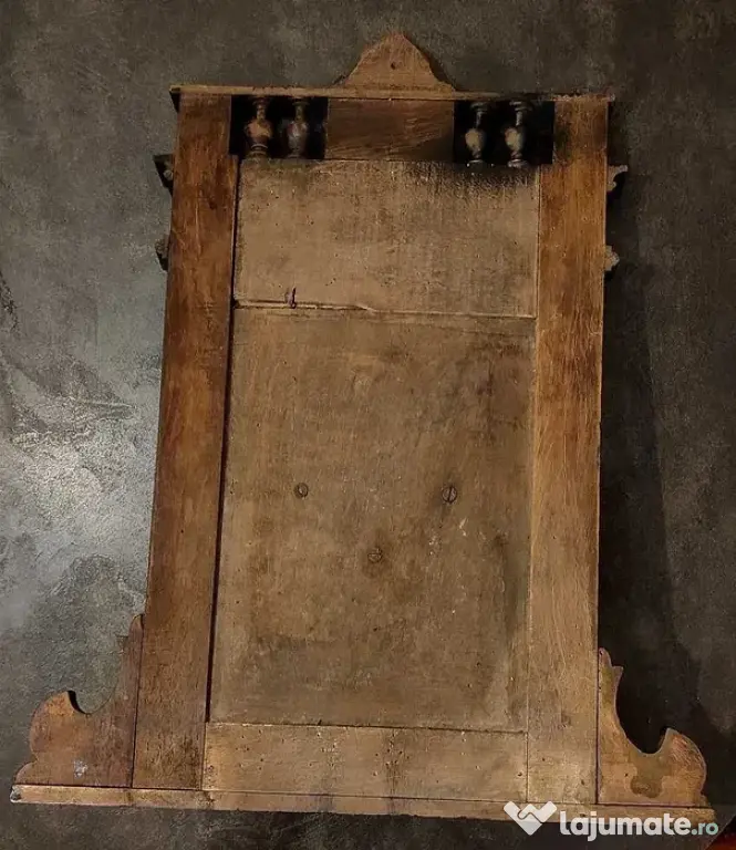 Rafturi, ornamente antice