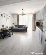 Vand apartament 3 camere +terasa 8mp zona Teilor