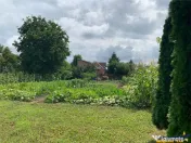 FILM! 1.409 mp teren intravilan,livada, utilitati, locatie p
