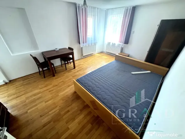 Casă 280 MP | 4 Camere | 4 Băi | 2 Bucătării | Garaj | M - Cluj-Napoca (Cluj)