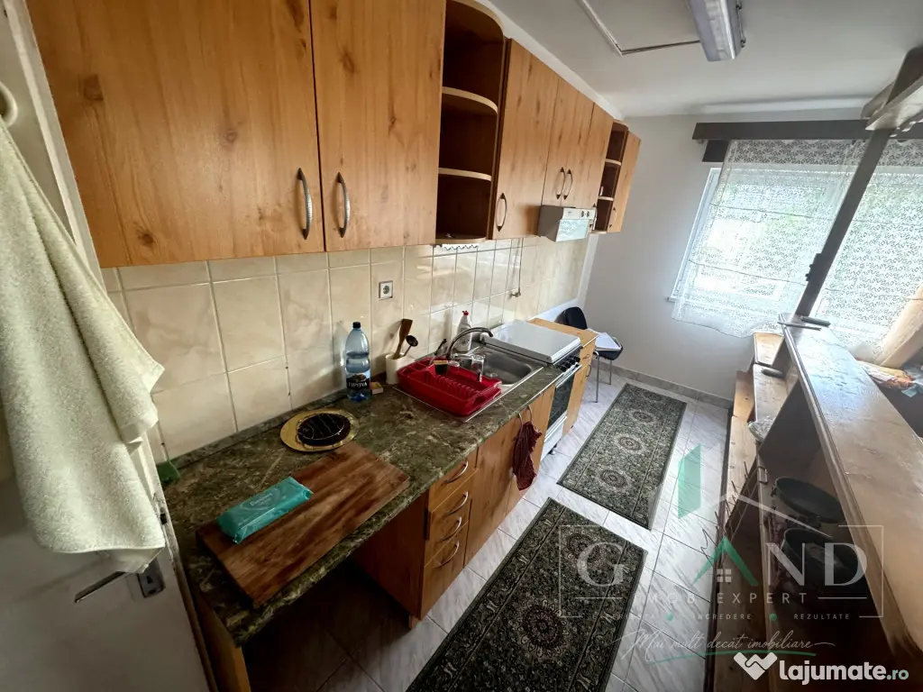 Casă 280 MP | 4 Camere | 4 Băi | 2 Bucătării | Garaj | M - Cluj-Napoca (Cluj)