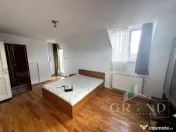 Casă 280 MP | 4 Camere | 4 Băi | 2 Bucătării | Garaj | M