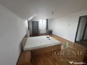 Casă 280 MP | 4 Camere | 4 Băi | 2 Bucătării | Garaj | M