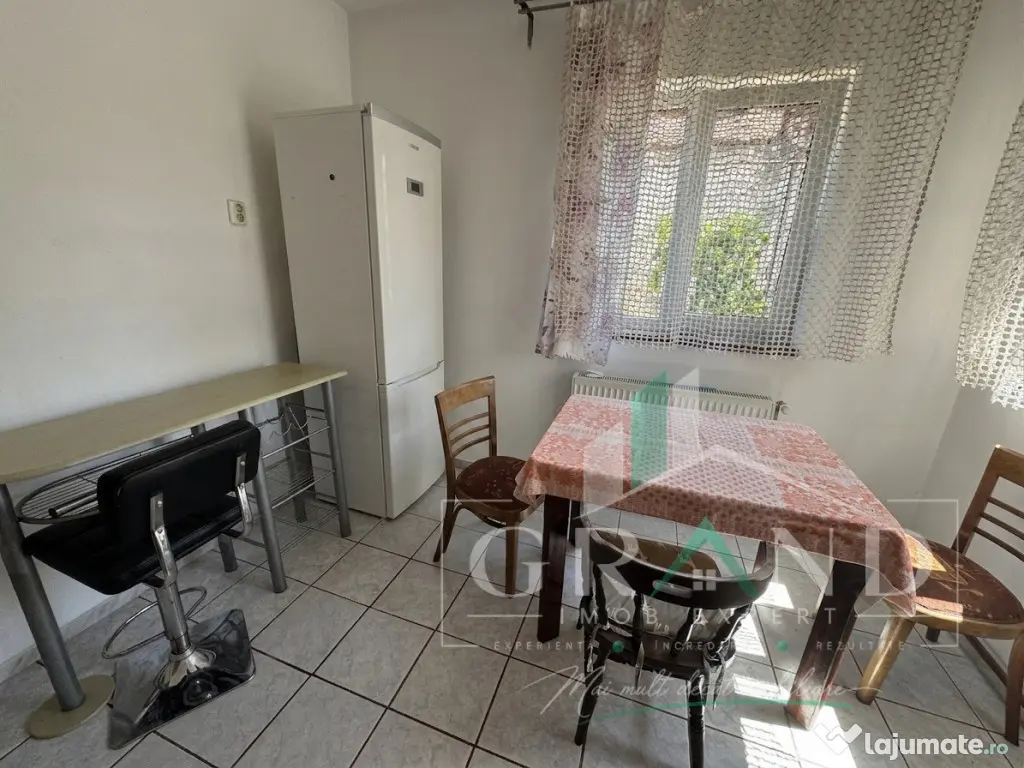 Casă 280 MP | 4 Camere | 4 Băi | 2 Bucătării | Garaj | M - Cluj-Napoca (Cluj)