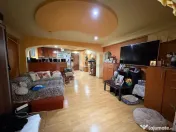 3 camere Vitan Mall decomandat, parcare, an 1989, metrou, 85 