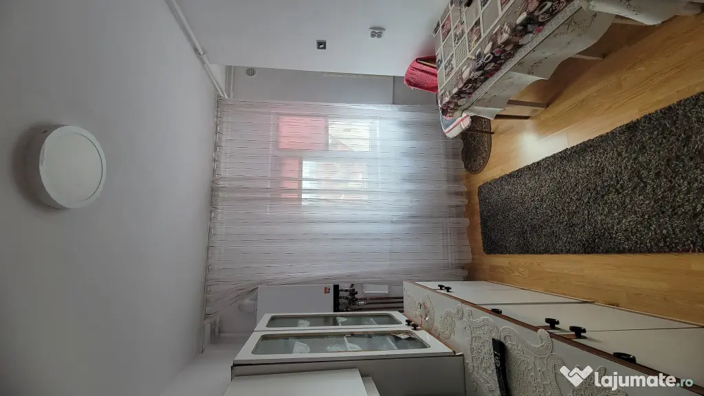 Vând apartament 2 camere zona Kiseleff