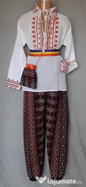 Costum popular pentru copii 8-9-1-11-12-13 ani, 215 lei 