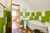 Două case in Babana,aproape de Pitești privește de pov...