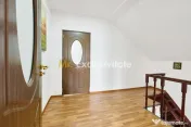 Două case in Babana,aproape de Pitești privește de pov...