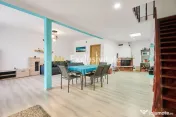 Două case in Babana,aproape de Pitești privește de pov...