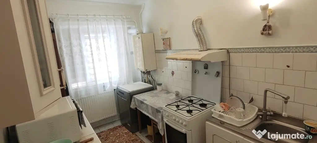 Apartament 2 camere dec., 52 mp, etaj 3/4, Piața Moldovei - Focșani | Proprietar