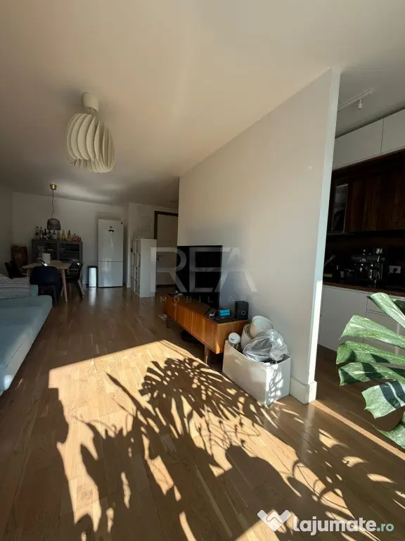 3 camere Barbu Văcărescu decomandat, centrală, et. 2 - Bucuresti (Bucuresti-Ilfov)