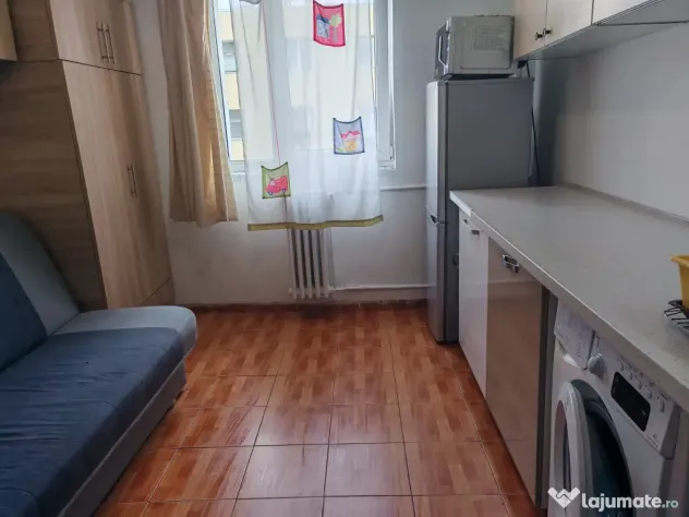 Camera cu baie sibucatarie lacomun