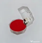 Cutie tip diamant pentru bijuterie transparenta catifea roșie X 240 bucati NOI 