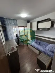 DE ÎNCHIRIAT | APARTAMENT 4 CAMERE – ZONA PRIMĂRIEI, ROMAN 