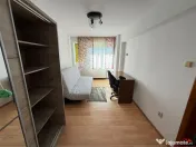 Apartament 3 camere, central, etaj 4 cu acoperis 