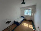 Apartament 3 camere, central, etaj 4 cu acoperis 