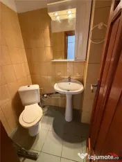 Apartament 3 camere, central, etaj 4 cu acoperis 