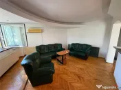 Apartament 3 camere, central, etaj 4 cu acoperis 