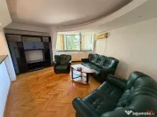 Apartament 3 camere, central, etaj 4 cu acoperis 