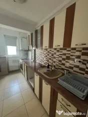 Apartament 2 camere, parcare, zona Eroilor 