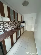 Apartament 2 camere, parcare, zona Eroilor 