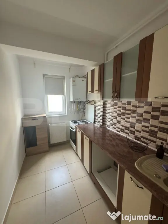 Apartament 2 camere, parcare, zona Eroilor - Floresti (Cluj)
