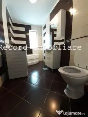 Apartament 2 camere 56 mp, et.2, parcare Str. Florilor Floresti 