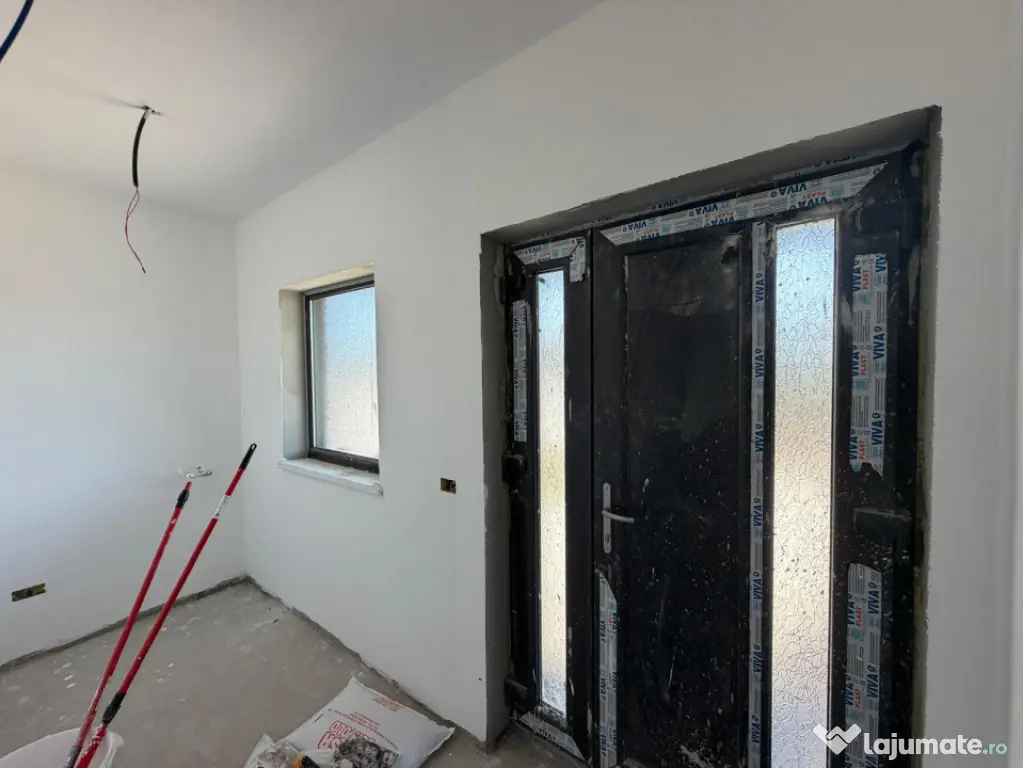 Casa la cheie P+1, 173 mp utili, 345 mp teren, zona DAMILA - Malu Mare (Dolj)