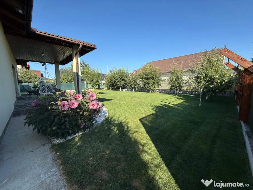 Casă la cheie, 160 mp, complet mobilată, cu garaj și tere - Satu Nou De Jos (Maramures)